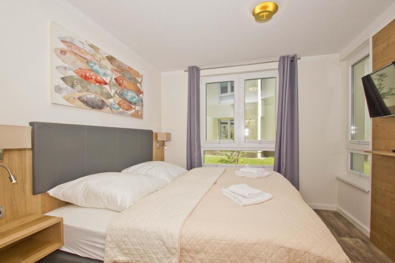 Mit Meerblick Und Terrasse, Gratis Nutzung Vom Ahoi Erlebnisbad Und Sauna In Sellin - Meeresblick Fewo 68 Goehren  Esterno foto
